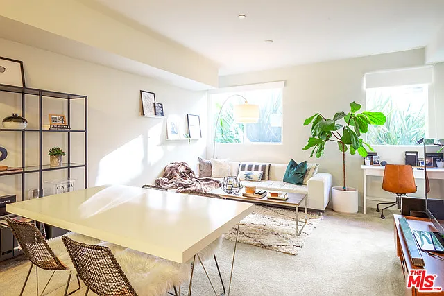 1 bed, 1.0 bath, 759 sqft, $3,500 — Photo 3
