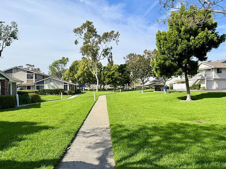 771 Iverson Point Way — Photo 9