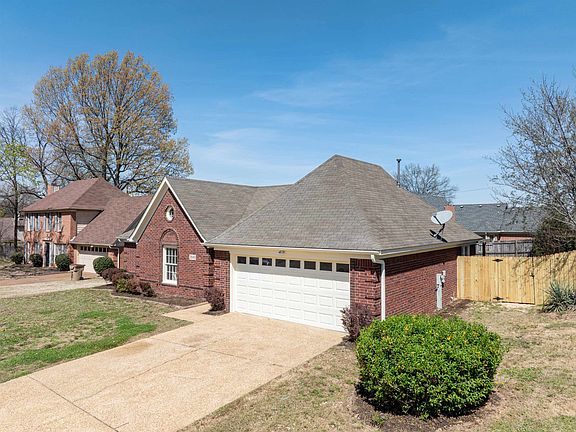 2nd image of 7848 Wentworth Dr