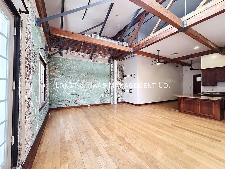 800 S Pacific Ave #208 — Photo 4
