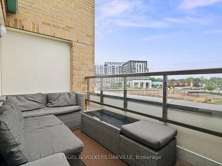 100 Bronte Rd #416 — Photo 23