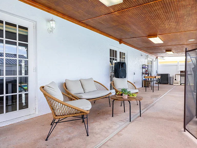 12440 SW 207th Ter — Photo 31