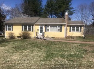 2 Hemlock Rd, North Reading, MA 01864