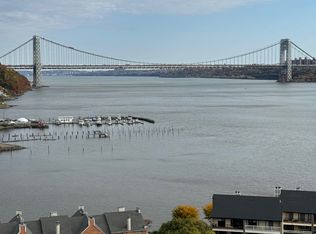 1203 River Rd APT 17C, Edgewater, NJ 07020