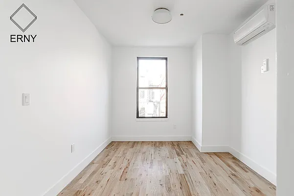 Rented by ERNY LLC | media 4