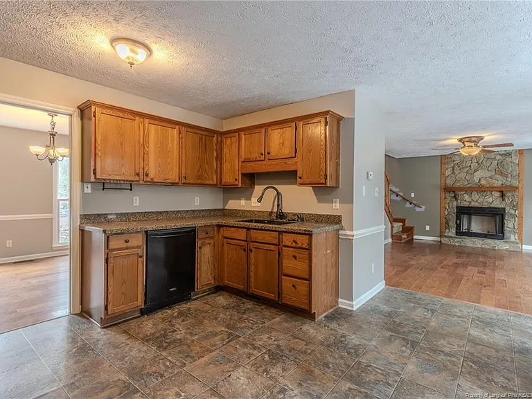 7262 Stoney Point Rd — Photo 6
