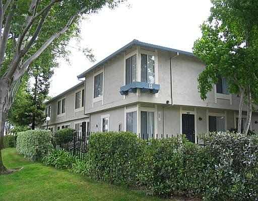 1st image of 4921 Bridgepointe Pl Unit 78