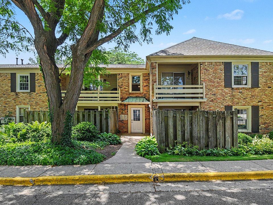 1st image of 2421 Abbington Dr SE #30