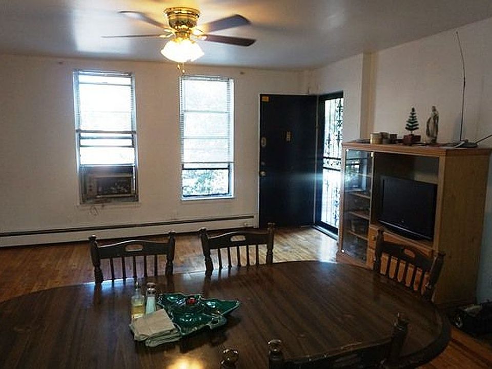 1st image of 40 Carroll St Unit 48-1