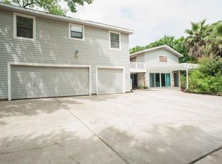 3022 W Nasa Rd, Webster, TX 77598