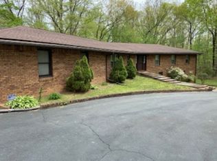 208 Goodman Branch Rd, Hohenwald, TN 38462