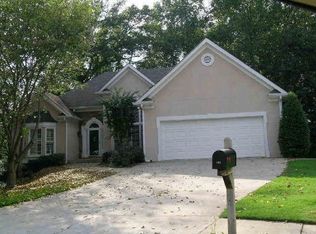 140 Hembree Grove Ct, Roswell, GA 30076