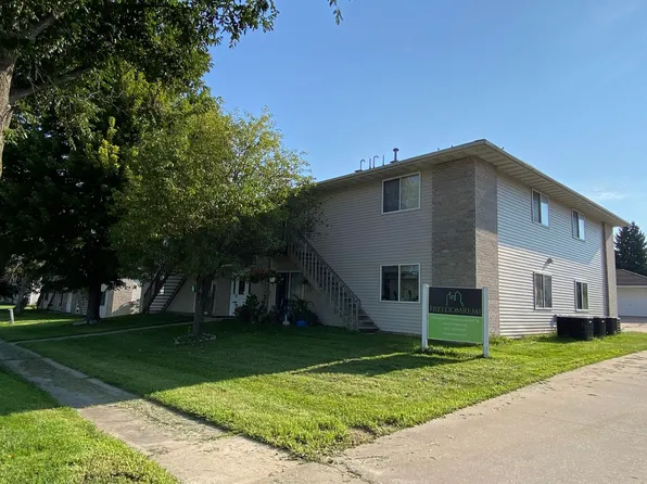 Queen Drive Apartments | 3425, 3507, 3517 Queen Dr SW, 3425 Queen Dr SW #2, Cedar Rapids, IA 52404
