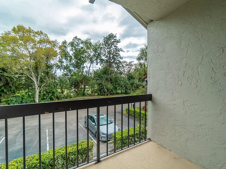 11355 Pond View Dr #D203 — Photo 28