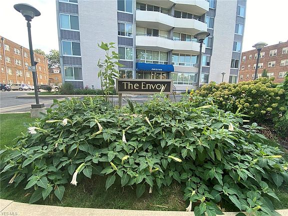 3rd image of 11811 Lake Ave APT 504