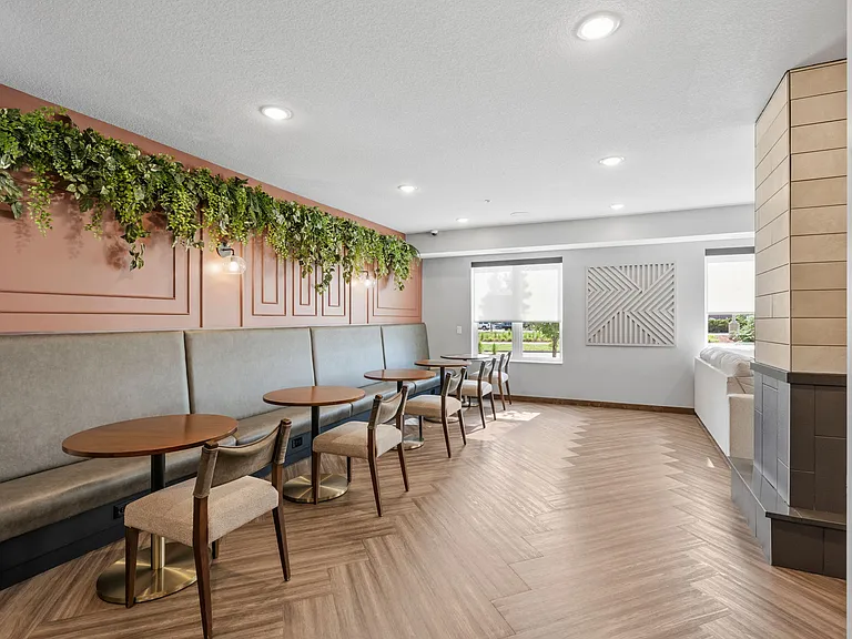Rya Apartments — Photo 38