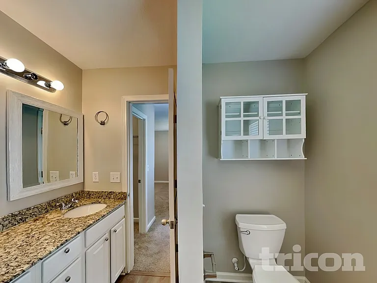 241 Saskatoon Dr — Photo 9
