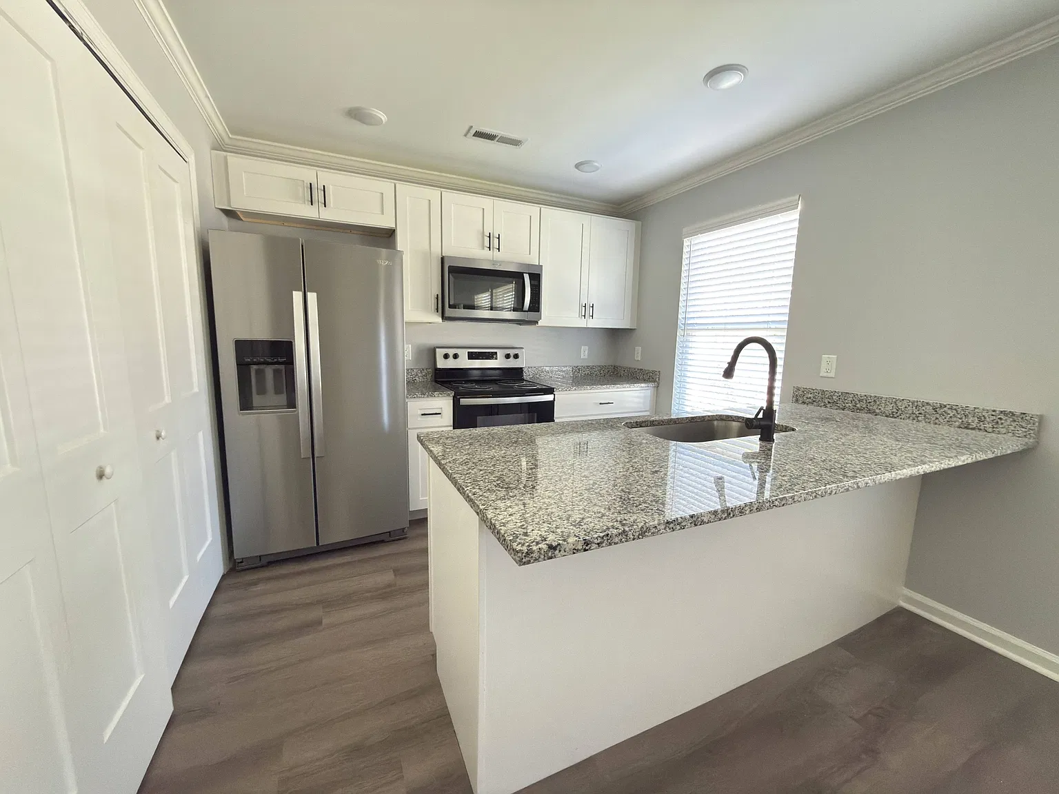 148 Pine Hill Dr — Photo 1