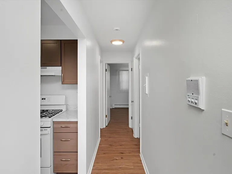 126 W Washington St #324 — Photo 3