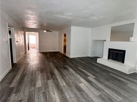 15160 Via Montana