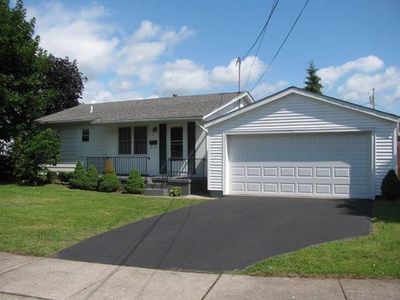 16 Parker Dr, Elmira, NY, 14901