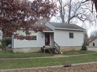 433 W Dee St, Lebanon, IL 62254