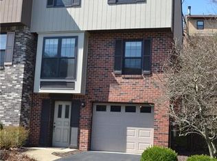 736 Windvue Dr, Pittsburgh, PA 15205