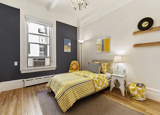 Sold by Warburg | media 18