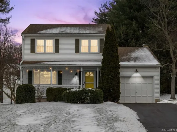 55 Strawberry Lane, Manchester, CT 06040