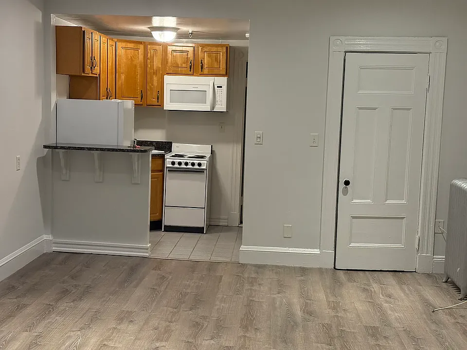 379 Commonwealth Ave #3