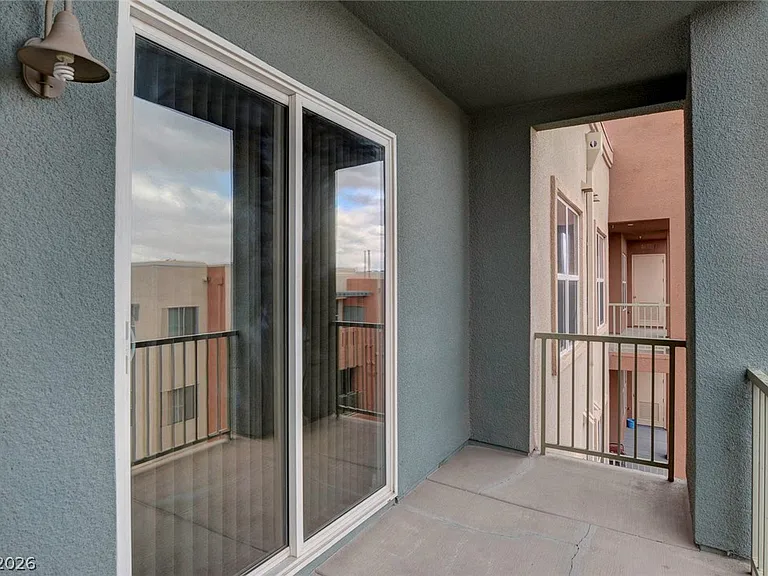 62 E Serene Ave #414 — Photo 45