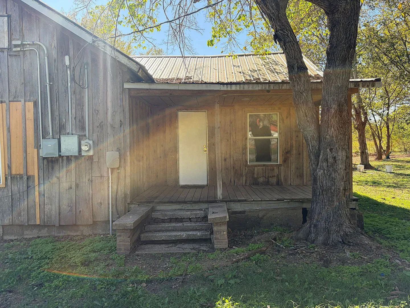 3 Bedroom and 1 Bedroom House — Photo 3