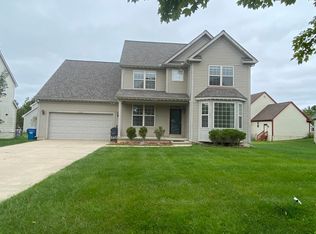 5352 Falling Leaf Dr, Ann Arbor, MI 48108