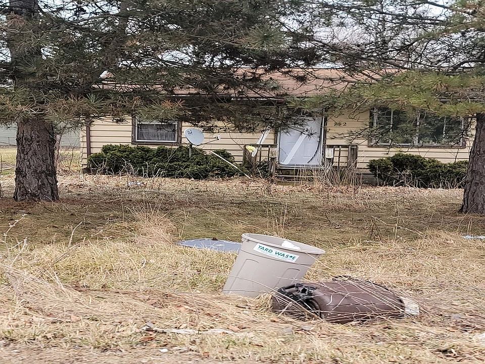 1st image of 742 S 24th St