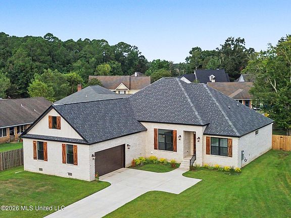 4th image of 620 Old Savannah Dr