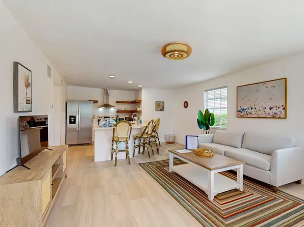 512 Spring Ave, Anna Maria, FL