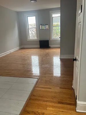 Rented by Laffey Real Estate | media 19