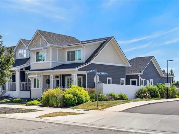 9 N Drake Landing Sq, Okotoks, AB T1S 0R4