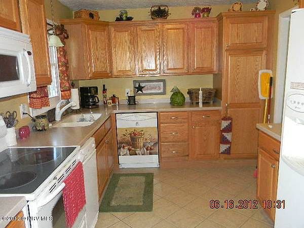 1st image of 460 Mulberry Dr