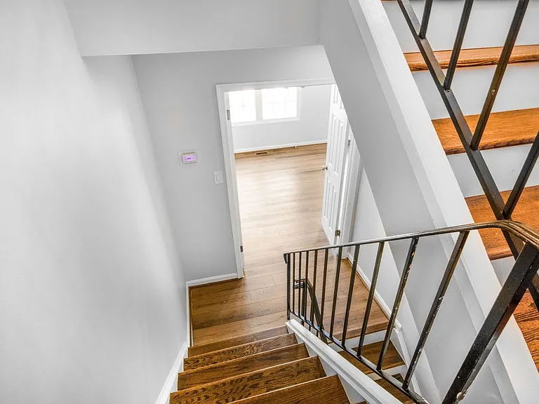 14318 S Shore Ct — Photo 36