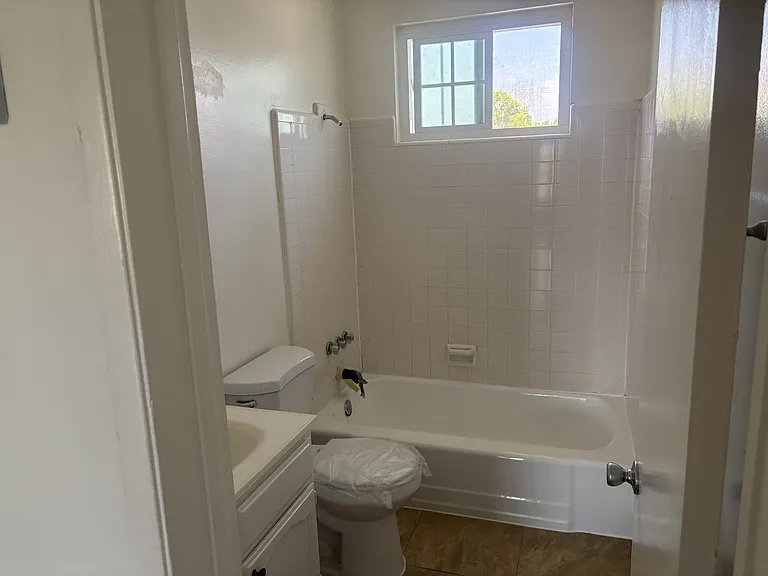1436 Meadowbrook Ave #7 — Photo 6