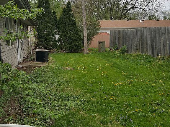 2nd image of 3206 Ridgewood Dr