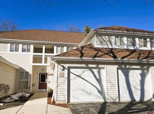 833 W Puetz Rd #7, Oak Creek, WI 53154