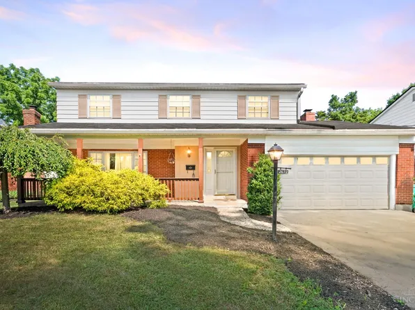 2672 Wayward Winds Dr, Cincinnati, OH 45230