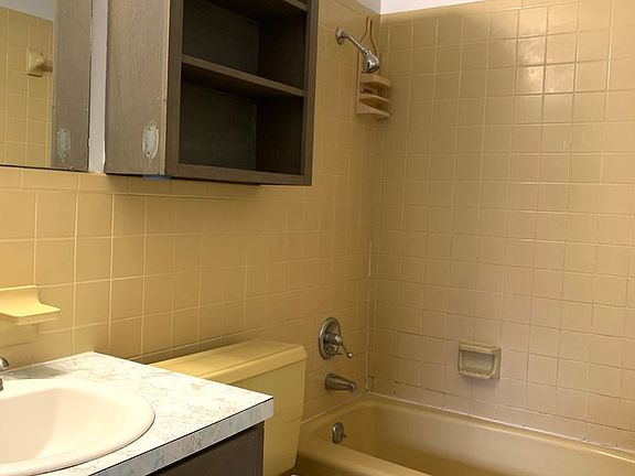 5th image of 1009 Glendale St #6