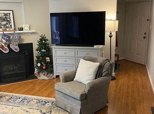 1061 Wirewood Dr APT 204, Raleigh, NC 27605