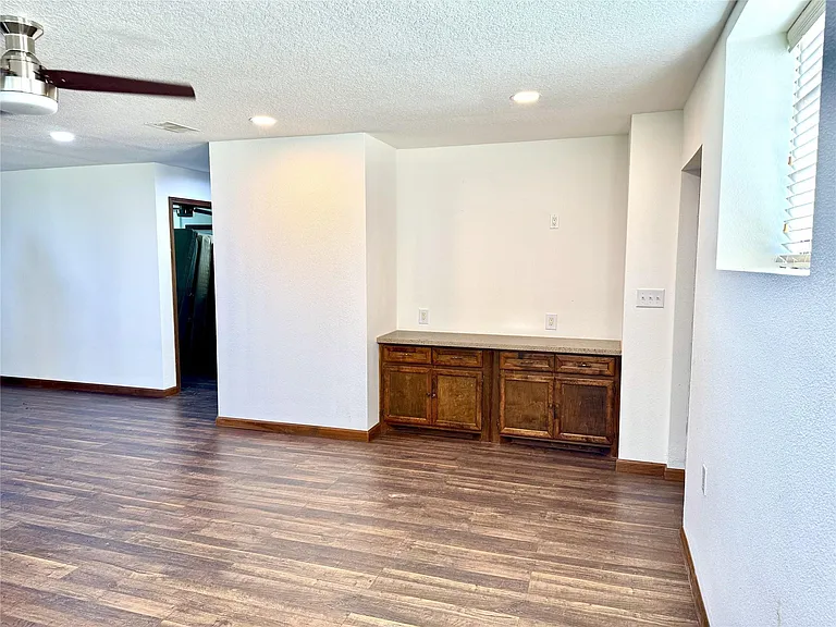 18635 FM 442 Rd — Photo 10