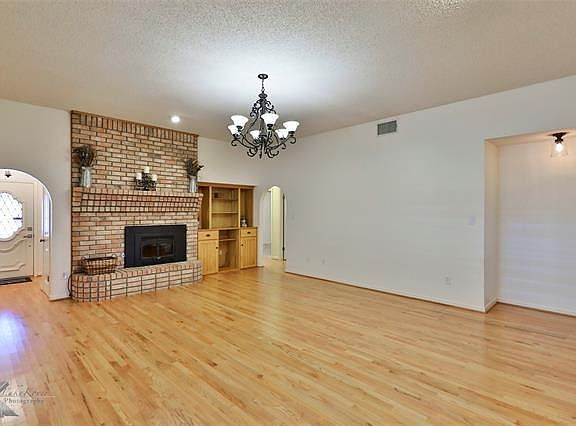 2nd image of 4609 Catclaw Dr