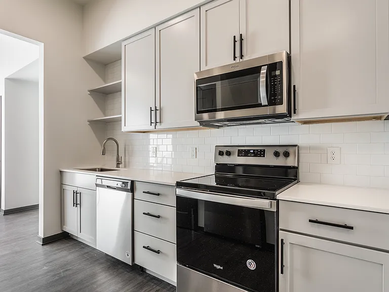 AYR Apartments — Photo 25