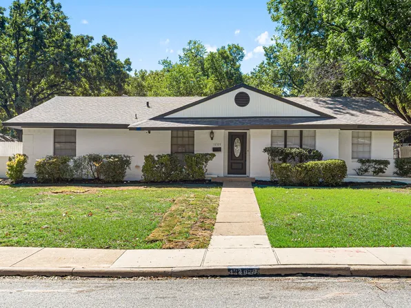 1209 Roman Rd, Grand Prairie, TX 75050